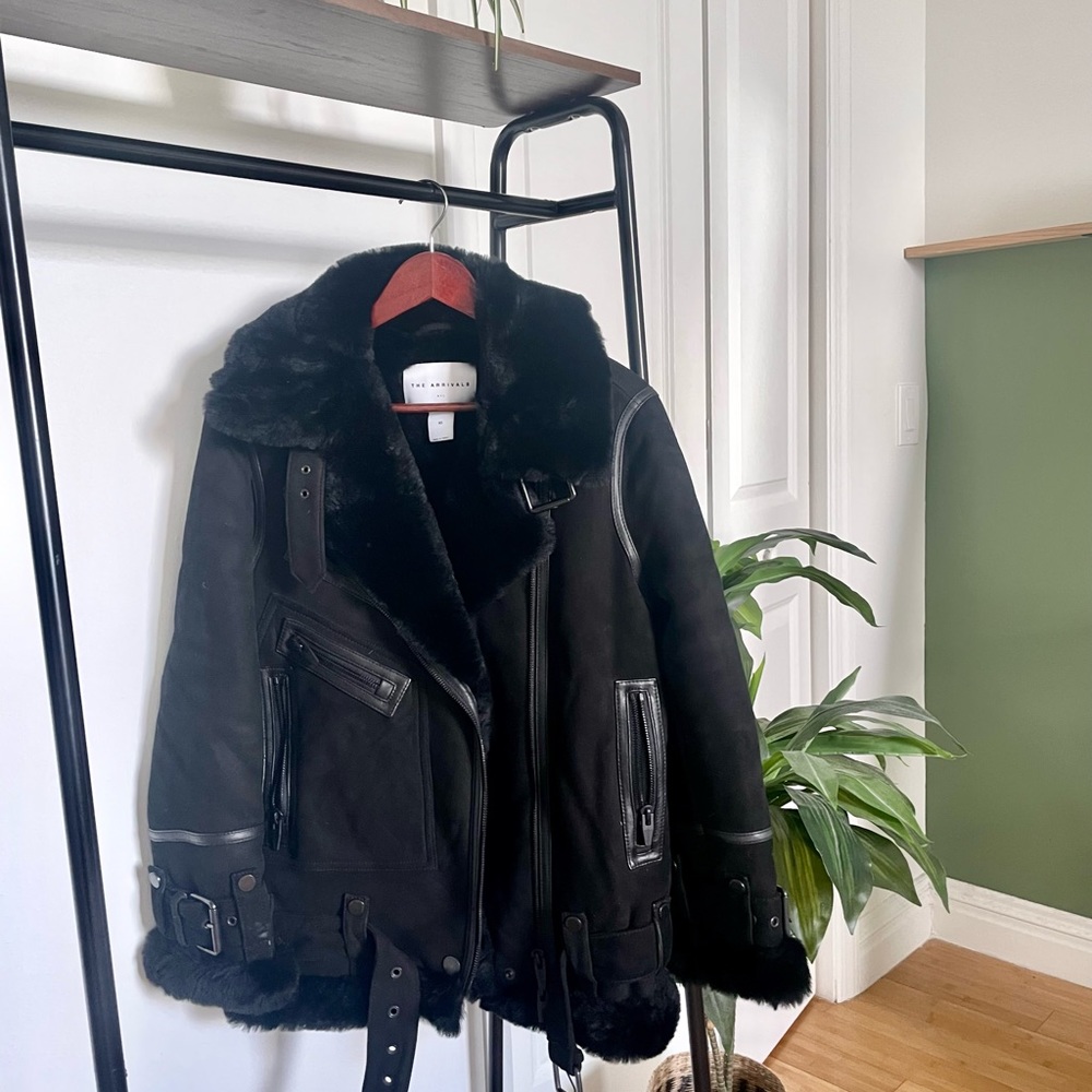 Brand new The Arrivals MOYA lll limited edition Shearing Jacket Black XS